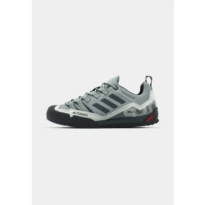 Abbildung von Adidas Terrex Swift SOLO Hiking Sneaker low, Herren, Größe: 36, Silver green/legend ivy/linen green Schuhe
