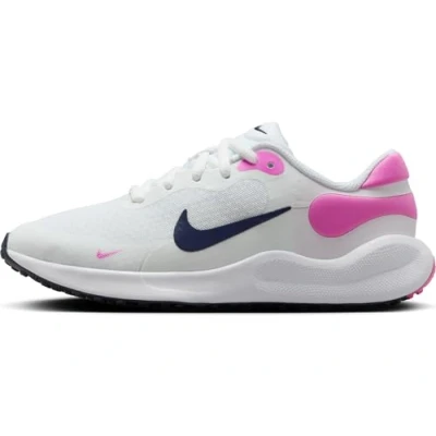 Abbildung von Nike Performance Revolution 7 Unisex Laufschuh Wettkampf für Kinder, Größe: 33.5, White/midnight navy/playful pink Schuhe