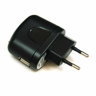 Abbildung von Danitech Ladegerät Netzteil 110V 230V (100V bis 250V) auf USB 5V mit max. Belastung von 1000mA (1A) passend für alle Geräte Anschluß 1A wie Smartphones, Tablets etc.