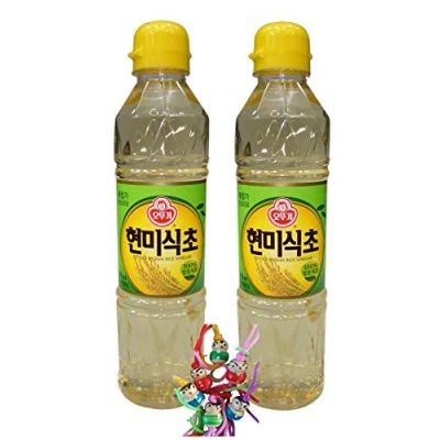 Abbildung von yoaxia ® 2er Pack [ 2x 500ml ] OTTOGI Brauner Reisessig (aus braunem Reis, für Sushi ) / Brown Rice Vinegar + ein kleines Glückspüppchen Holzpüppchen