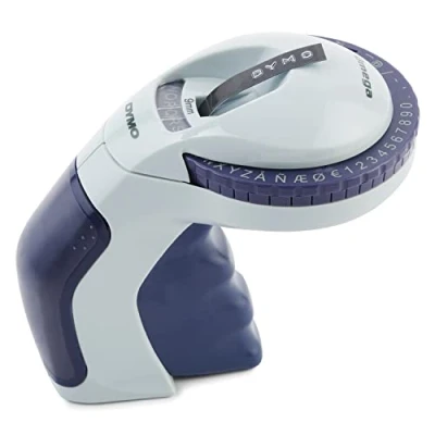 Abbildung von DYMO Prägeetiketten Maker mit 3 Etikettenbändern Omega Etikettenhersteller Starter Kit kleines, ergonomisches Design Drehklickrad für Zuhause, DIY und Basteln (, Ñ, Å, ¨ &amp; Ø)