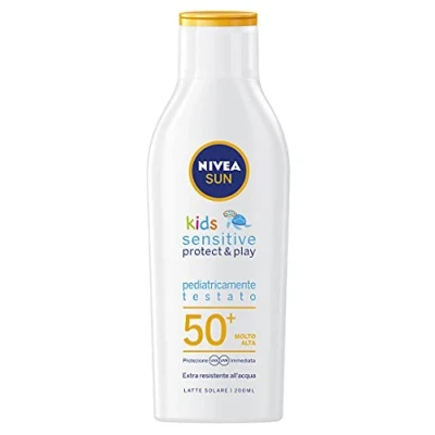 Abbildung von Nivea SUN Kids Sensitive Protect &amp; Play FP50+ in 200 ml Flasche, Sonnenschutz ohne Duft, Babycreme für empfindliche Haut