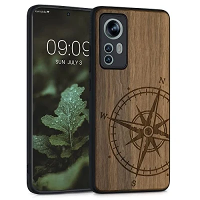 Abbildung von kwmobile Hülle kompatibel mit Xiaomi 12 / 12X Holz Case Handy Cover TPU Handyhülle in Dunkelbraun Kompass Vintage