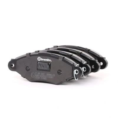Abbildung von BREMBO P 68 042 Bremsbelagsatz inkl. Verschleißwarnkontakt mit Bremssattelschrauben ohne Zubehör RENAULT: Kangoo I Rapid,