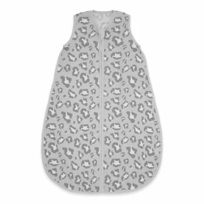 Abbildung von emma &amp; noah Baby Schlafsack 0.5 TOG, Musselin für den Sommer, 100% Bio Baumwolle, OEKO TEX Zertifiziert, Atmungsaktiv und Leicht, Strampelsack Neugeborene (Leo Grau, 70 cm)
