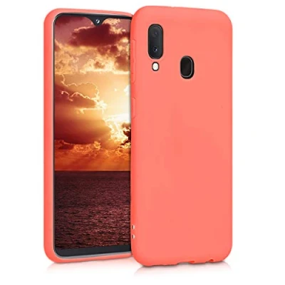 Abbildung von kwmobile Hülle kompatibel mit Samsung Galaxy A20e weiches TPU Silikon Case Cover geeignet für kabelloses Laden Leuchtende Koralle