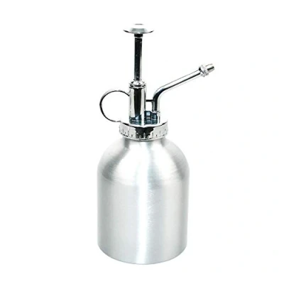 Abbildung von esschert design Sprühflasche, Pflanzensprüher aus Aluminium, mit Kunststoff Aufsatz