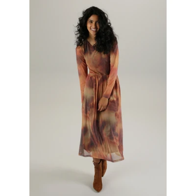 Abbildung von Aniston SELECTED Midikleid, in Mesh Qualität und Batikdruck NEUE KOLLEKTION