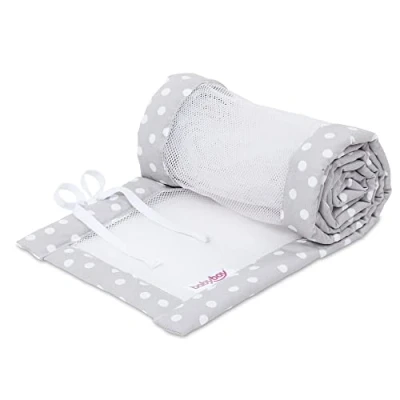 Abbildung von babybay Nestchen Mesh Piqué / Bettumrandung für Beistellbett Stoßschutz Baby Bett, passend Modell Maxi, Boxspring, Comfort und Plus, perlgrau Punkte weiß