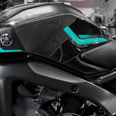 Abbildung von Resin Bike Aufkleber Motorrad Kompatibel Mit Yamaha MT 09 2024 Midnight Cyan. Seitenschutzgitter Tank Schutzfolie vor Stößen und Kratzern. Aufklebersatz 3D Harzklebstoff Stickers