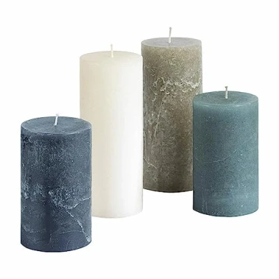 Abbildung von Loberon Kerze 4er Set Berekua, Zwei Größen, handgearbeitet, durchgefärbt &amp; geruchsneutral, hübsche Farbkombi, Adventskerzen, Adventskranz, Stumpenkerzen, Paraffinwachs, bunt