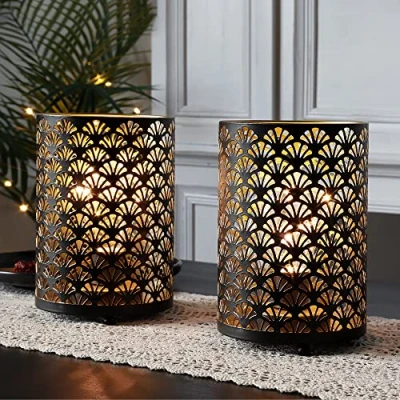 Abbildung von TRIROCKS 2 Stück Batteriebetriebene Lampe 16 cm Hoch Metall Kabellose Tischlampe Batterie Laternen mit Warmen Lichtern Birne für Hochzeit Bett Tisch Innen Draußen (Bronze Hohles Fächermuster)