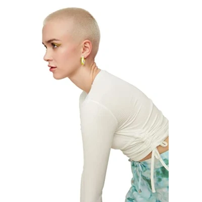 Abbildung von Trendyol Damen Ekru Shirred Crop gestrickte Bluse Blouse, Ecru, S