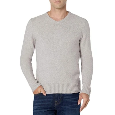 Abbildung von Amazon Essentials Herren Soft Touch Pullover mit Langen Ärmeln und V Ausschnitt, Hellgrau, L