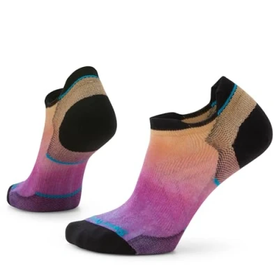 Abbildung von Smartwool Women&#039;s Run Zero Cushion Ombre Print Low Ankle Socks, Tandoori ORANGE, S