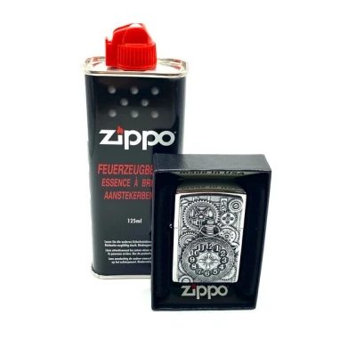 Abbildung von Zippo Feuerzeug Pocket Watch Taschenuhr chrom Sturmfeuerzeug inkl. 125ml Benzin, in einer Geschenkbox verpackt