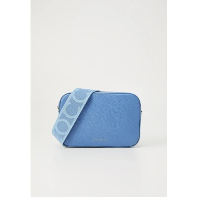Abbildung von Coccinelle Tebe Crossover Bag S Azul