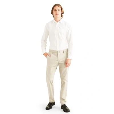 Abbildung von Dockers Herren Signature Khaki Slim Fit Pants Refined Chinos, Cloud, 42W / 34L
