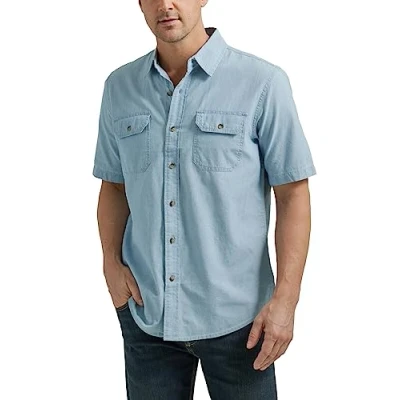 Abbildung von Wrangler Authentics Herren Short Sleeve Classic Woven Shirt Hemd, Light Chambray, XX Large