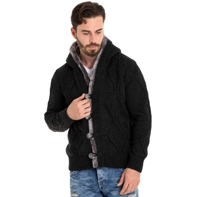 Abbildung von Cipo &amp; Baxx Kapuzenstrickjacke