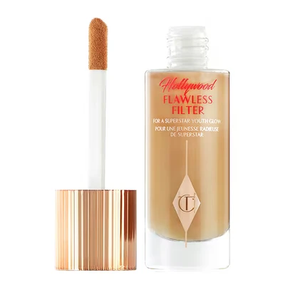 Abbildung von Charlotte Tilbury hollywood Flawless Filter Highlighter foundation 5.5