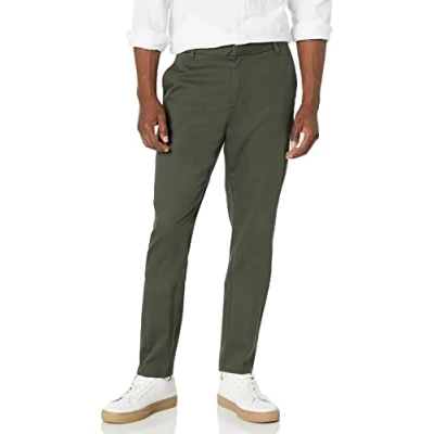 Abbildung von Amazon Essentials Herren Faltenresistente Stretch Chinohose mit schmaler Passform und Flacher Vorderseite, Dunkles Olivgrün, 29W / 32L