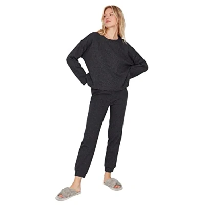 Abbildung von Trendyol Damen 2er Pack Gerade Lange Ärmel Lounge/Zuhause Entspannt Pyjama Set