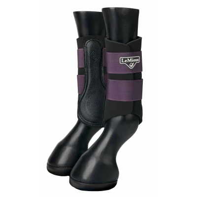 Abbildung von LeMieux FW&#039;22 Grafter brushing boots