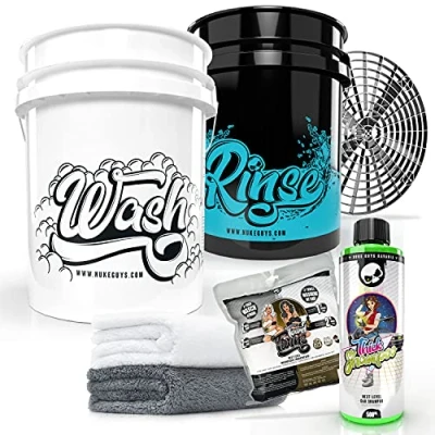 Abbildung von Nuke Guys professionelles Auto Waschset für die optimale Handwäsche: Wash Eimer + Rinse 5GAL Grit Guard Schmutzeinsatz NukeGuys Thick Shampoo 500ml Towel Twins Mikrofasertücher 2er Pack