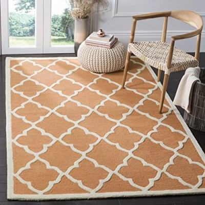 Abbildung von SAFAVIEH Modern Teppich für Wohnzimmer, Esszimmer, Schlafzimmer Cambridge Collection, Kurzer Flor, Koralle und Elfenbein, 91 X 152 cm