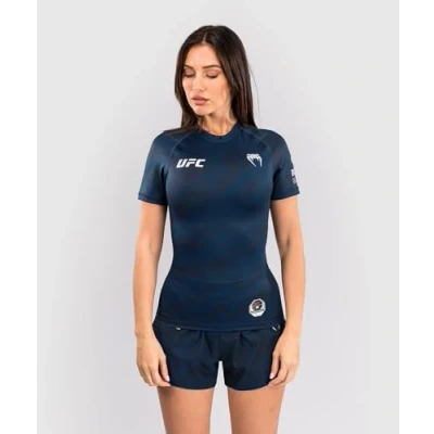 Abbildung von Venum UFC Fusion Fight Week Performance Rashguard für Damen, kurzärmelig