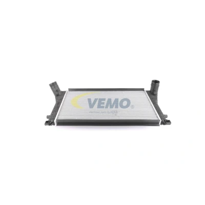 Abbildung von VEMO Original Quality V15 60 6058 Ladeluftkühler 620 X 398 30 VOLKSWAGEN: Golf 7 Schrägheck, Touran II, Passat B8 Variant, SEAT: Leon III ST
