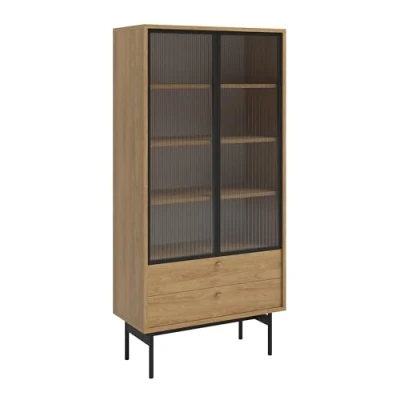 Abbildung von Selsey Vitrine Glas Vitrinenschrank Glasvitrine Wohnzimmer Glastür Hoch 85 cm 2 Schubladen 4 Fächer Hickoryholz Natur Olar