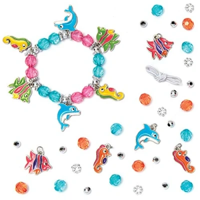 Abbildung von Baker Ross Bettelarmband Bastelsets „Meerestiere“ (3 Stück) für Kinder zum Basteln von Armbändern (Perlen, Anhänger und elastische Schnur enthalten) Sortiert