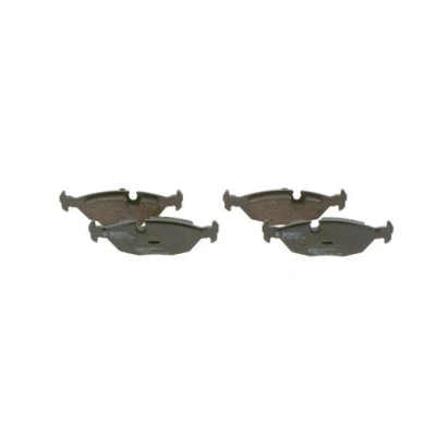 Abbildung von BOSCH 0 986 466 751 Bremsbelagsatz Low Metallic mit Kolbenclip BMW: 3 Touring, Limousine, 5 Limousine