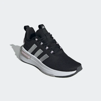 Abbildung von adidas Sportswear RACER TR23 Sneaker Design auf den Spuren des NMD