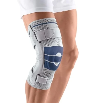 Abbildung von BAUERFEIND GenuTrain Right S Kniebandage (Titan, 3)