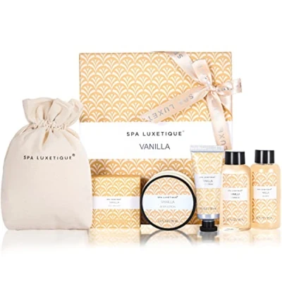 Abbildung von SPA LUXETIQUE Bade Geschenket für Frauen Pflegeset Vanilleduft mit 6 tlg. in Reisegröße Duschgel, Bodylotion, Schaumbad, Handcreme, Leinentasche Kordelzug, Reise Set zum Weihnachtsgeschenke