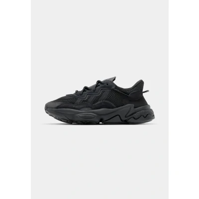 Abbildung von adidas Originals Ozweego Sneaker low, Größe: 36, Core black/carbon Leder und textil