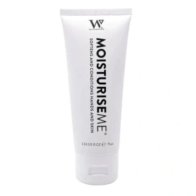 Abbildung von MoisturiseMe macht Hände und Haut weich pflegt sie, Handcreme mit Allantoin, Cupuacu Butter, Mandelöl Kakaobutter