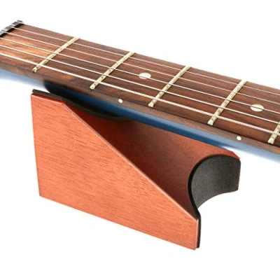 Abbildung von Gitarrenhals Abschräg