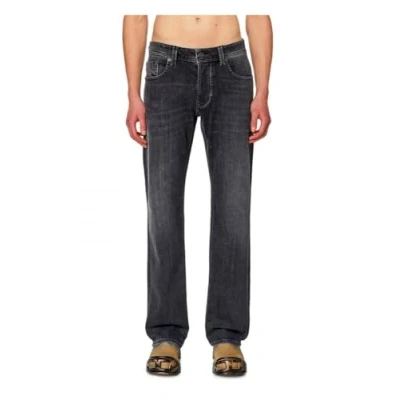 Abbildung von Diesel Larkee Jeans Straight Leg, Herren, Größe: 33x32, 02