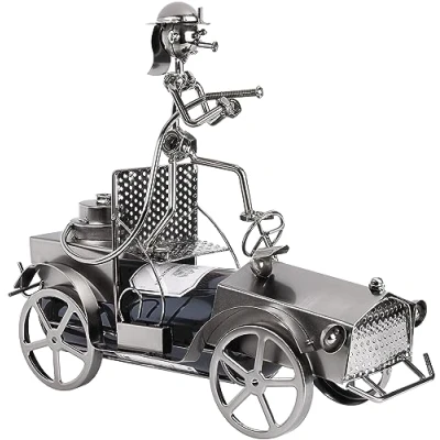 Abbildung von BRUBAKER Weinflaschenhalter Feuerwehrmann auf Feuerwehrwagen, (inklusive Grußkarte), Metall Skulptur, Wein Geschenk, Weinhalter Feuerwehr