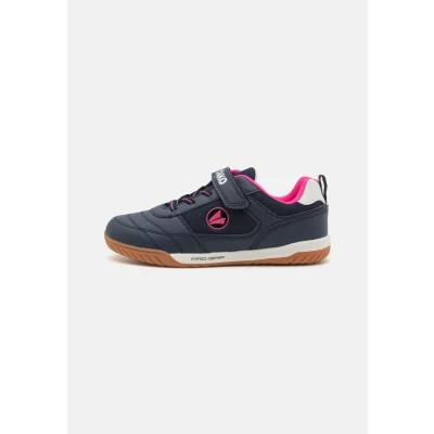 Abbildung von JAKO Winger Unisex Fußballschuh Halle für Kinder, Größe: 31, Dark navy/daisy pink Schuhe