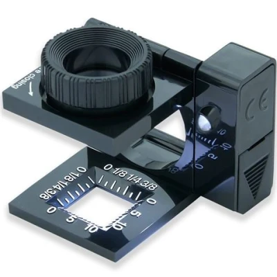 Abbildung von Carson Fadenzähler Faltbar mit LED 11,5x15mm