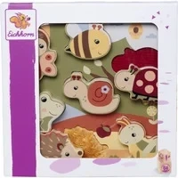 Abbildung von Eichhorn Stoff Fühlpuzzle mit 7 Tieren und unterschiedlichen Textilelementen, fördert die Feinmotorik den Tastsinn, 22x22 cm groß, 8 teilig, aus 100% FSC zertifiziertem Sperrholz, ab 1 Jahr
