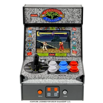 Abbildung von Dreamgear MY ARCADE Micro Player ,,Street Fighter II Champion Edition&amp;quot tragbare Spielkonsole