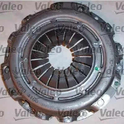 Abbildung von VALEO KIT3P 826037 Kupplungssatz mit Ausrücklager 200mm OPEL: Astra F CC, Caravan, Limousine