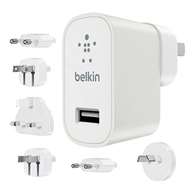 Abbildung von Belkin Travel Charger Universal Reiseladegerät (USB Anschluss, inkl. Stecker für 6 Regionen, geeignet iPhones, iPads, Smartphones, Tablets) weiß