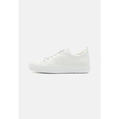 Abbildung von Paul Green Damen, Frauen Low Top Sneaker,Halbschuhe,straßenschuhe,Strassenschuhe,Sportschuhe,Freizeitschuhe,Turnschuhe,Weiß (JA),40 EU / 6.5 UK